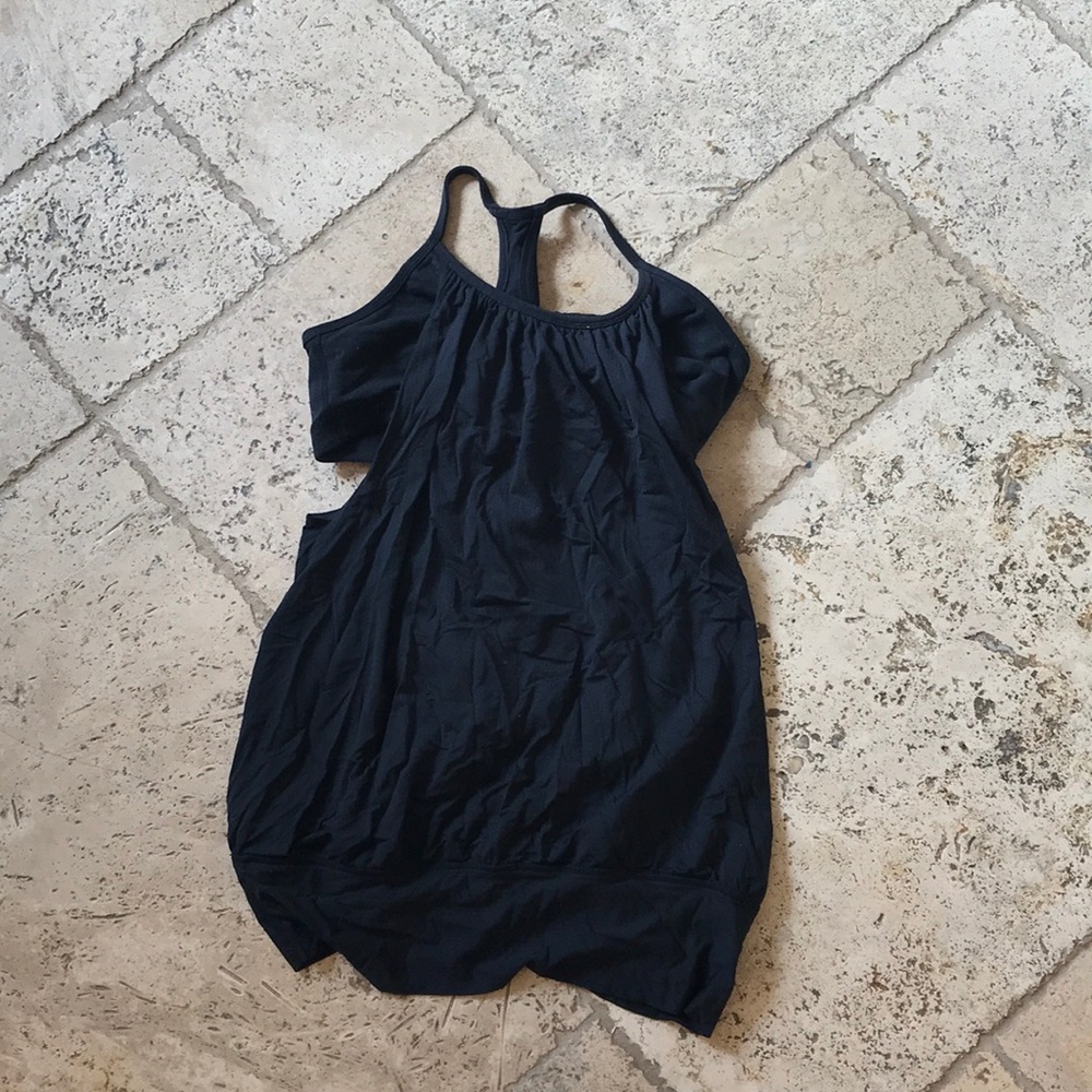 Lulu lemon black top! Bra included